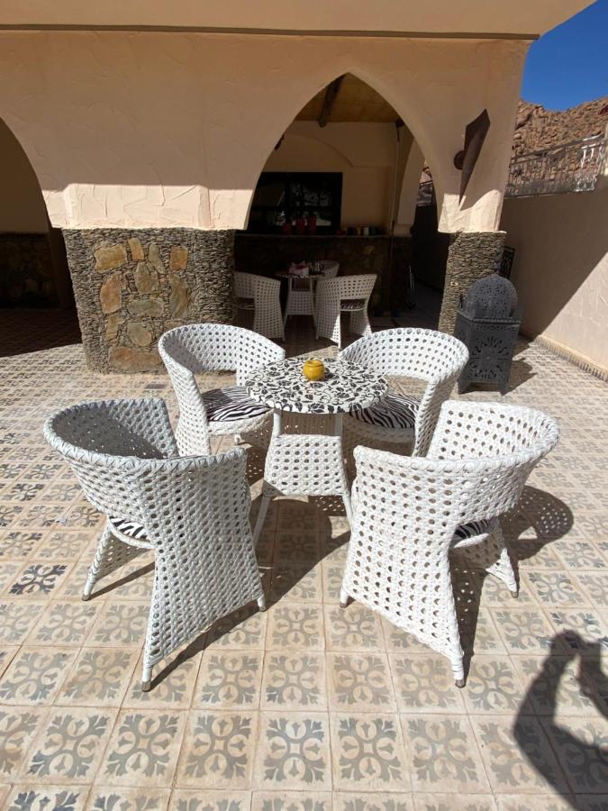 Dar Izem Hotel Tafraout Bagian luar foto