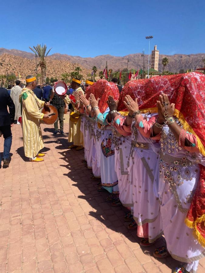 Dar Izem Hotel Tafraout Bagian luar foto