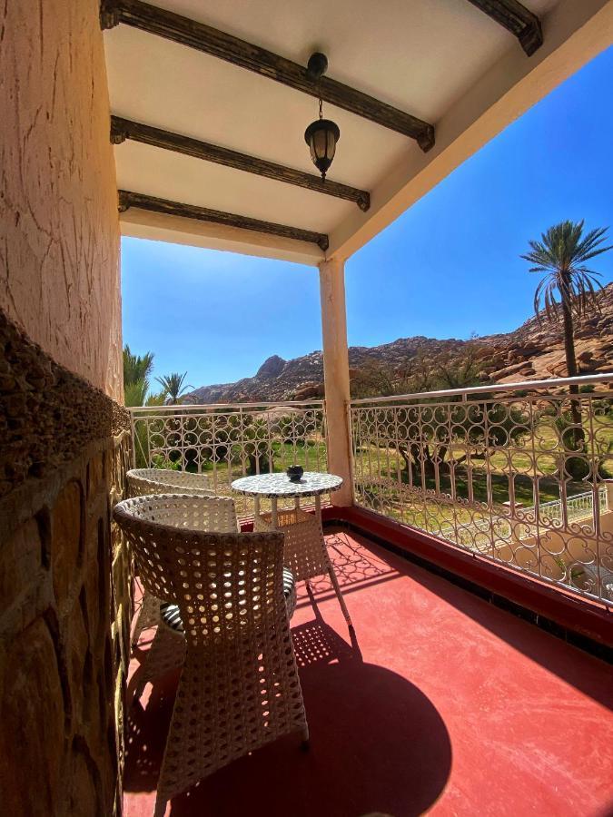 Dar Izem Hotel Tafraout Bagian luar foto