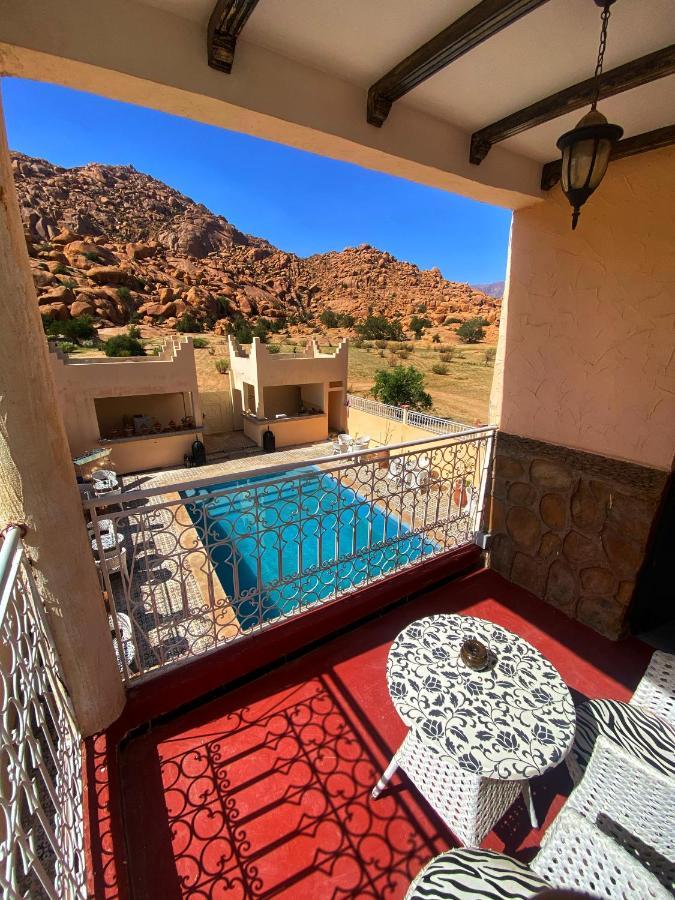 Dar Izem Hotel Tafraout Bagian luar foto